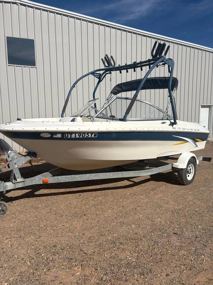 2001 Bayliner 165