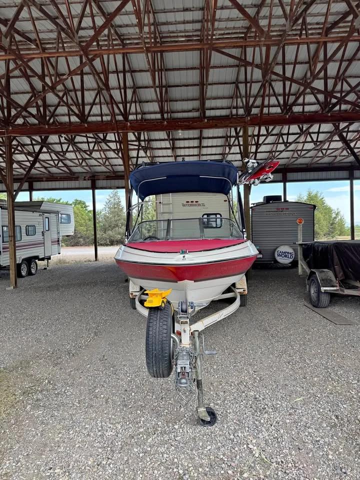 1996 Bayliner 1850 Capri SS