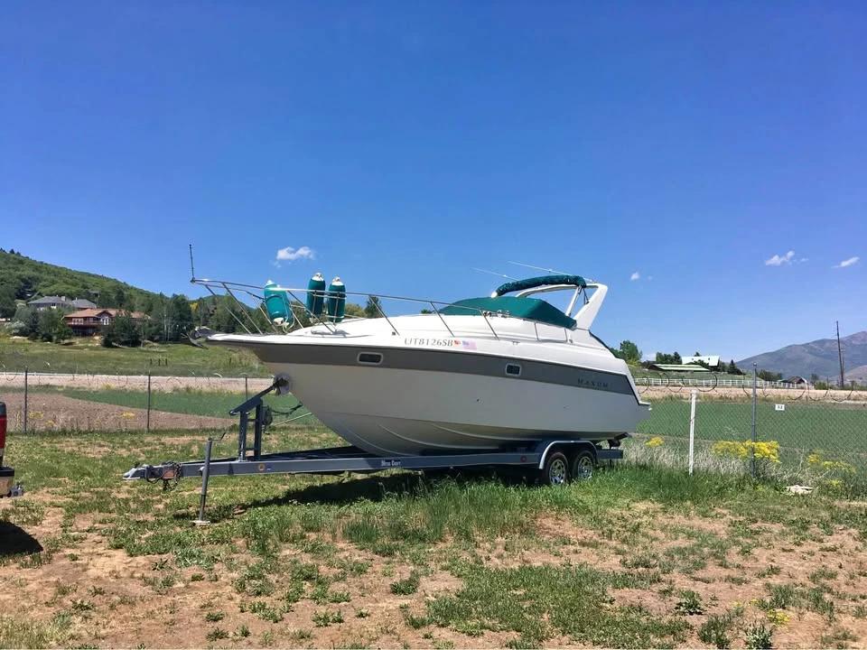 1995 Maxum 2700 SCR