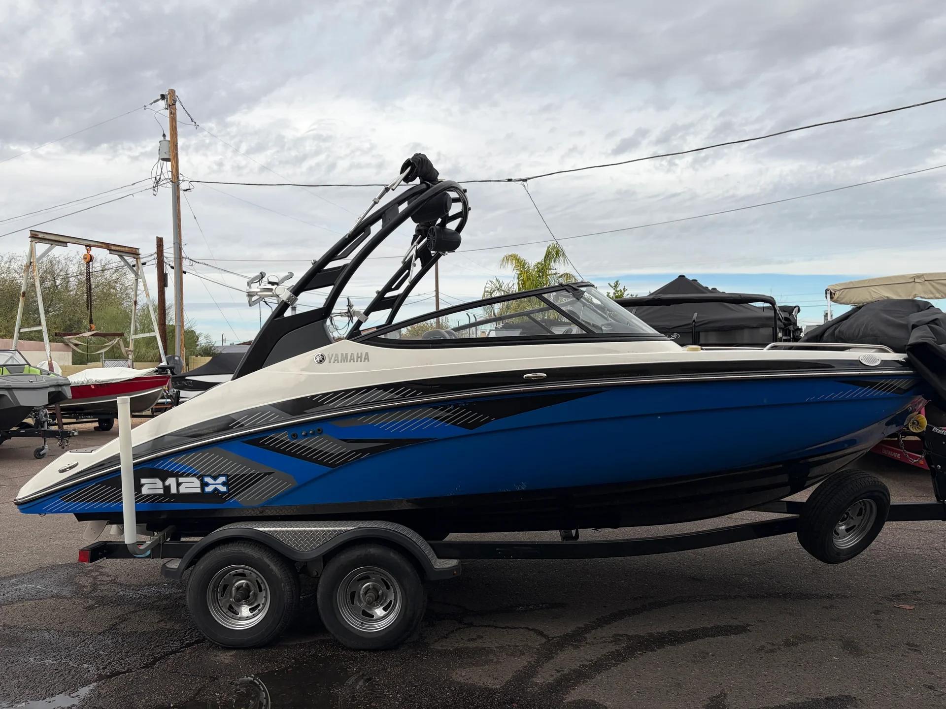2017 Yamaha 212X