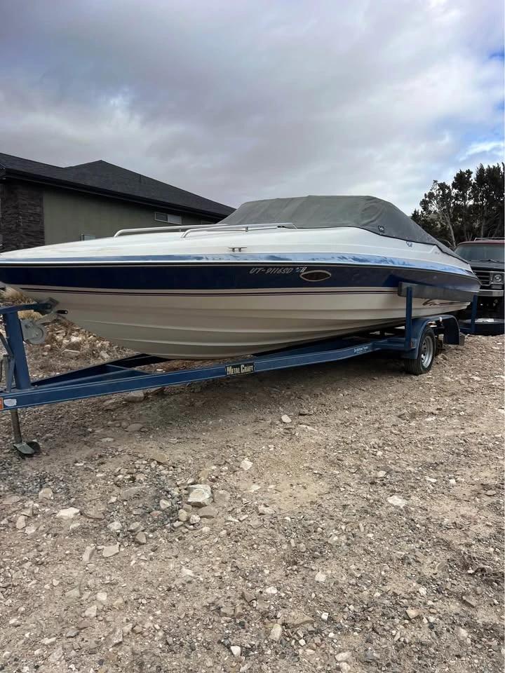 1996 Reinell 240