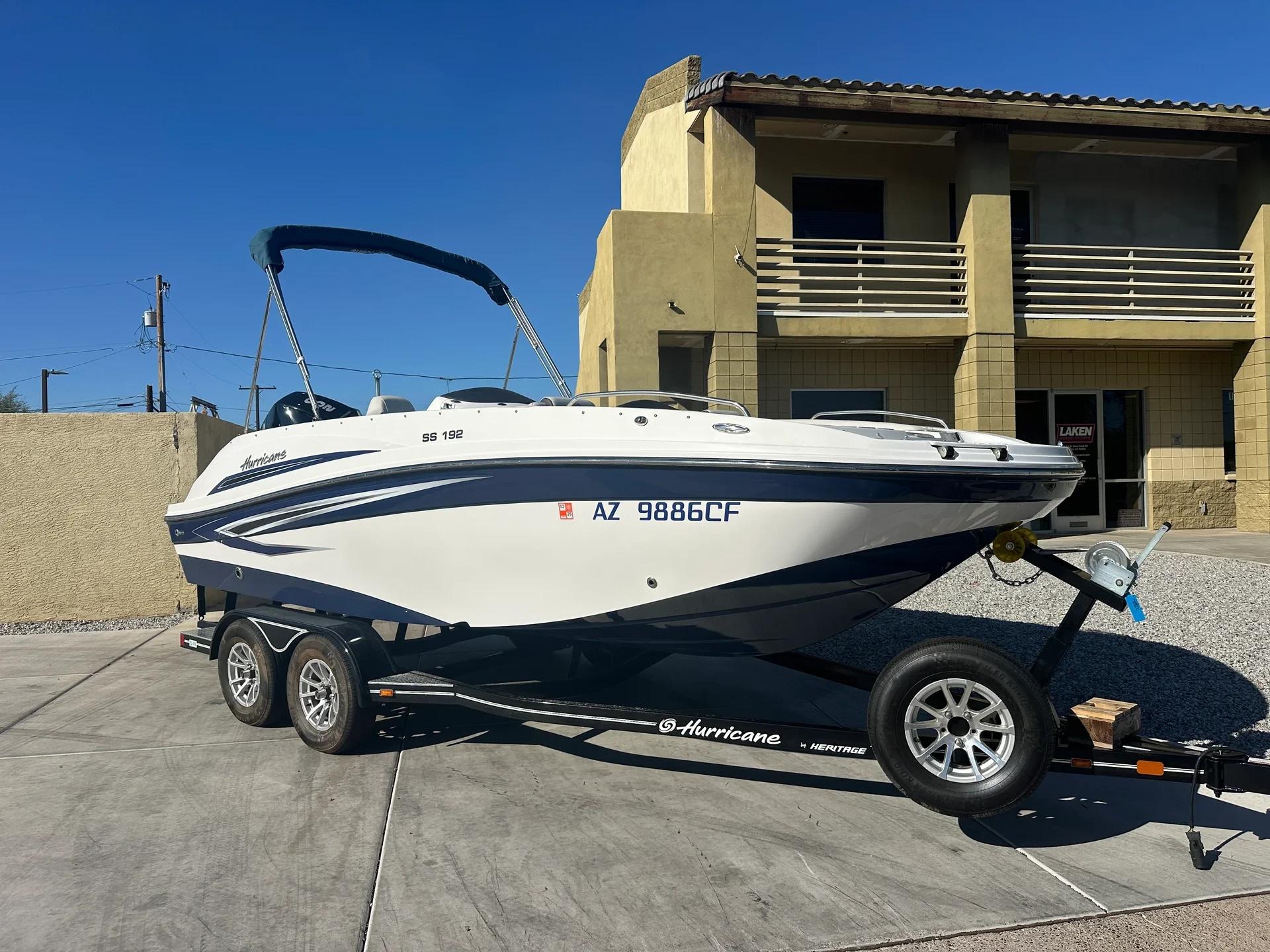 2023 Hurricane SunDeck 192 OB