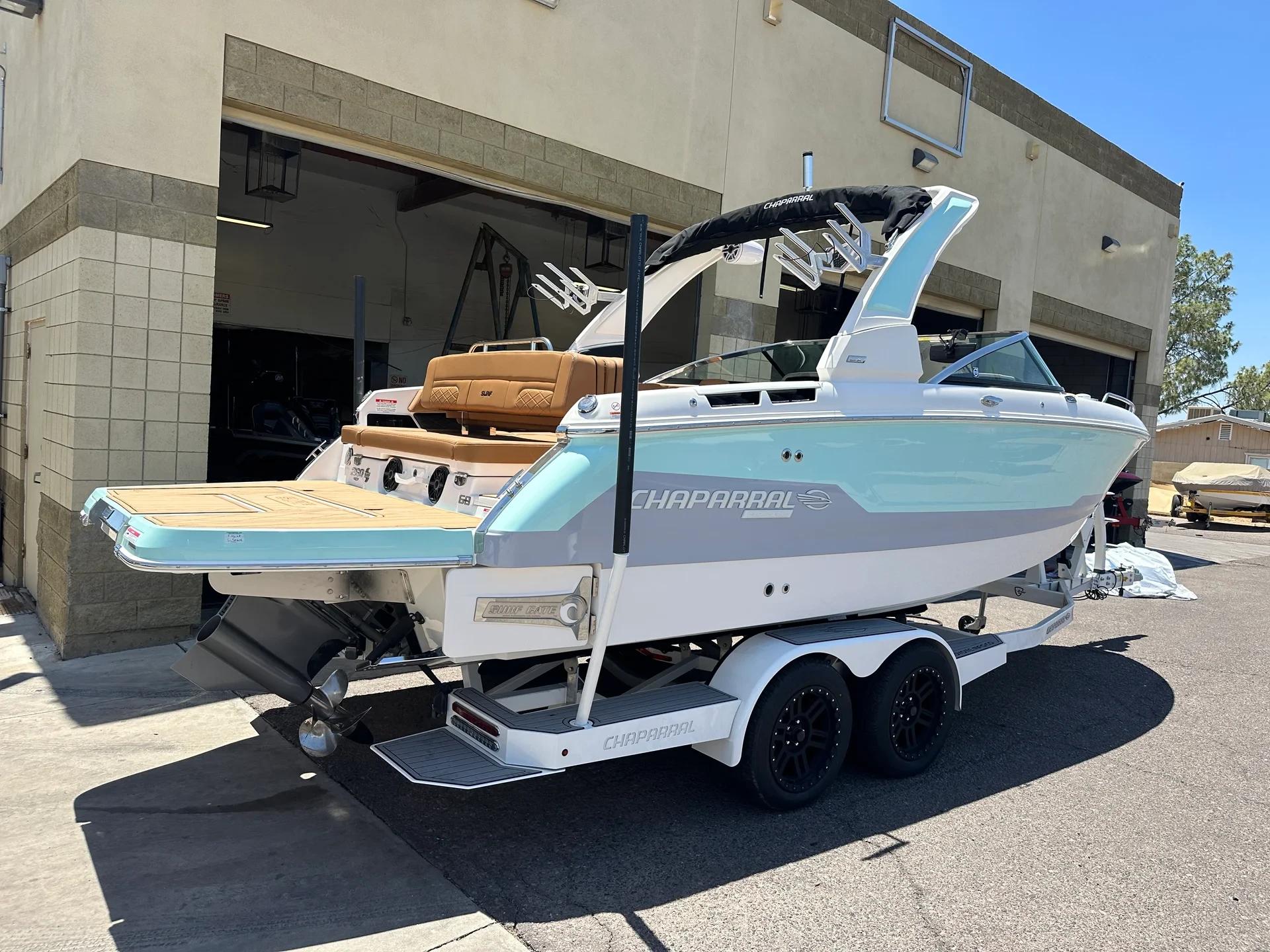 2025 Chaparral 26 Surf