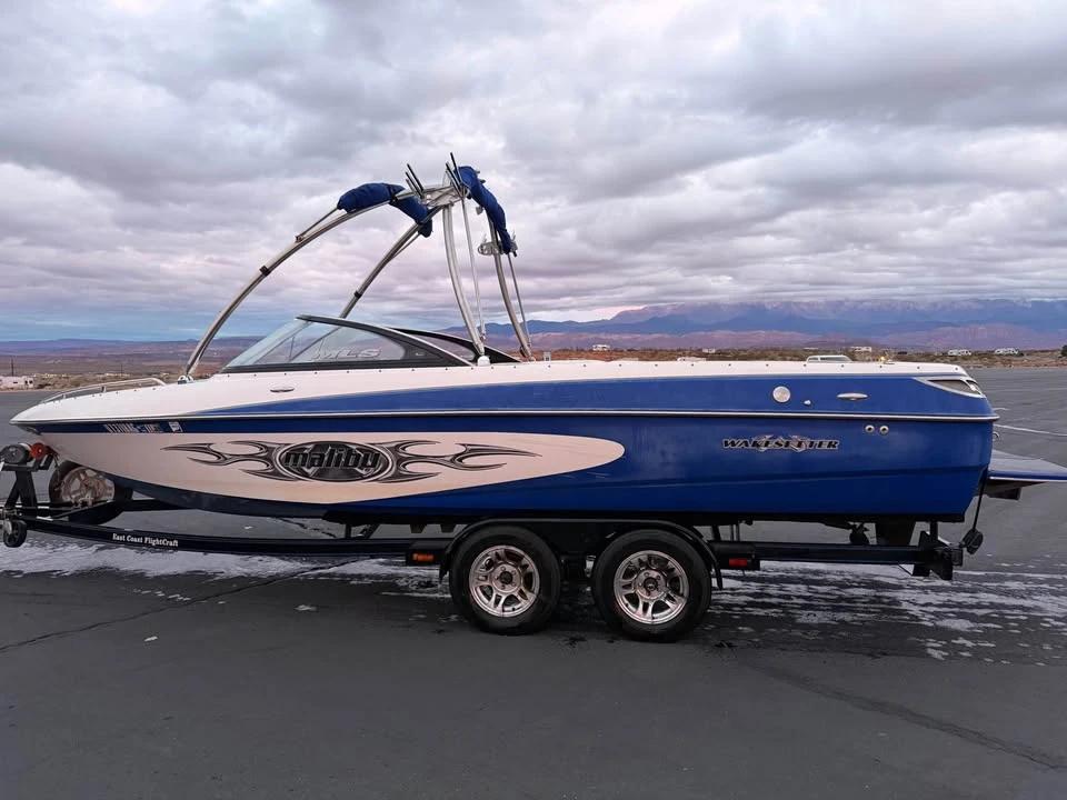 2004 Malibu Wakesetter XTi 23