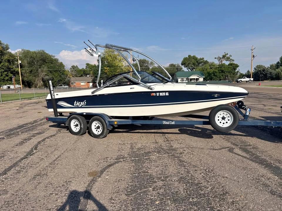 2001 20i tige ski