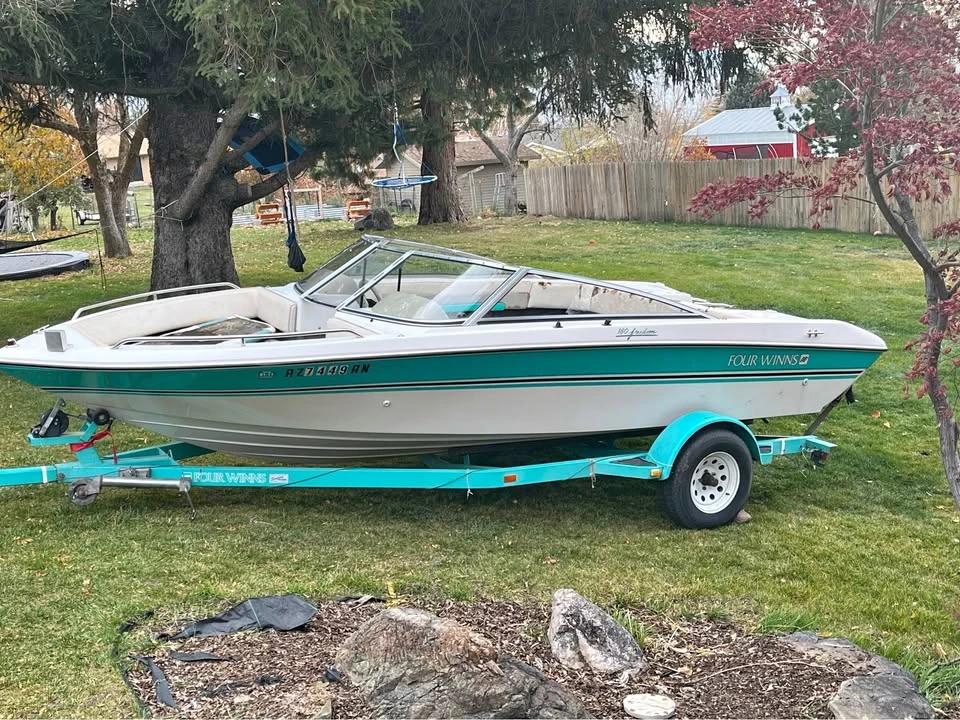 1993 four winns 180 boat