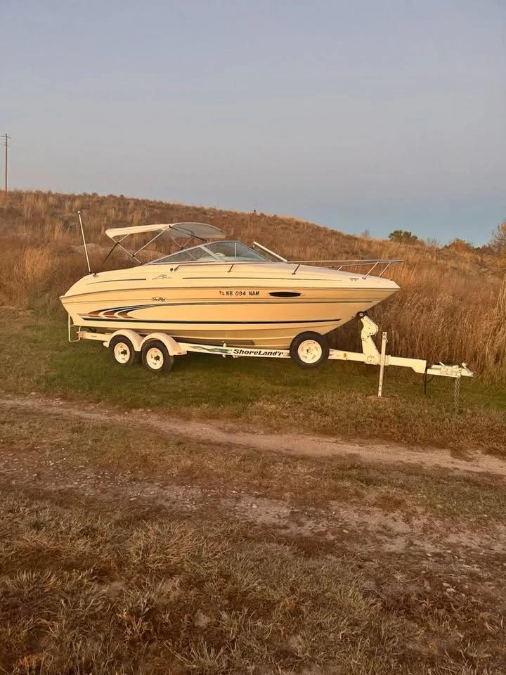 1997 SEA RAY 215 EXPRESS