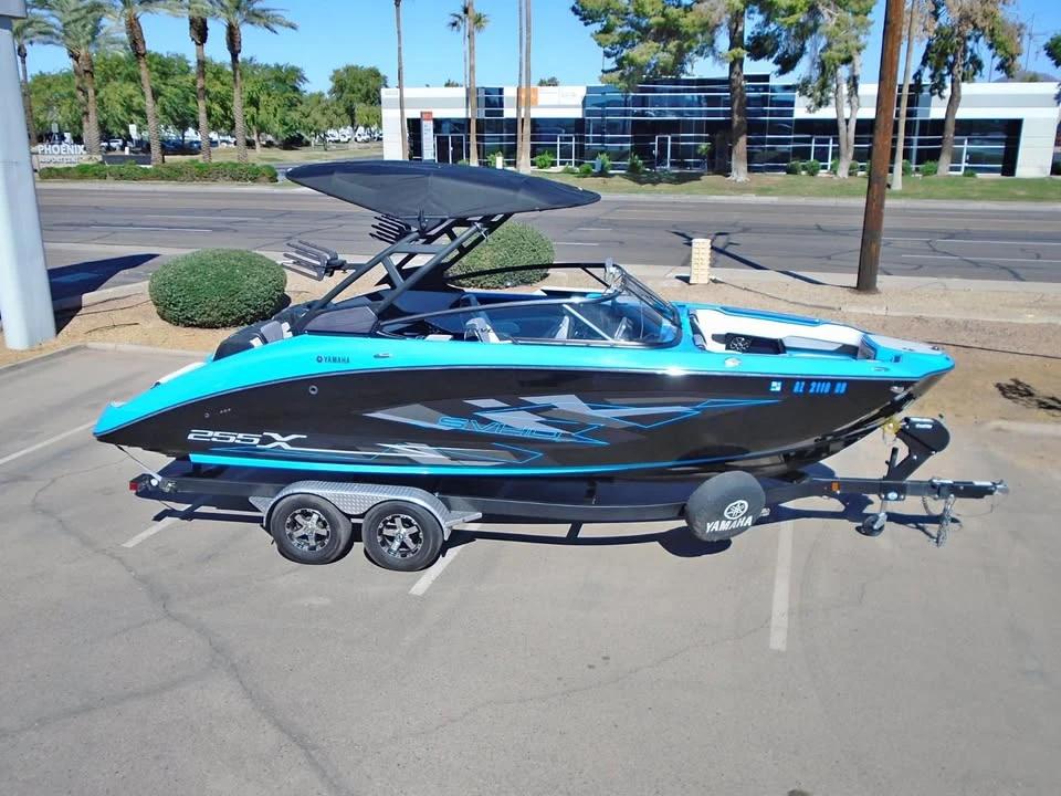 2021 Yamaha 255XD