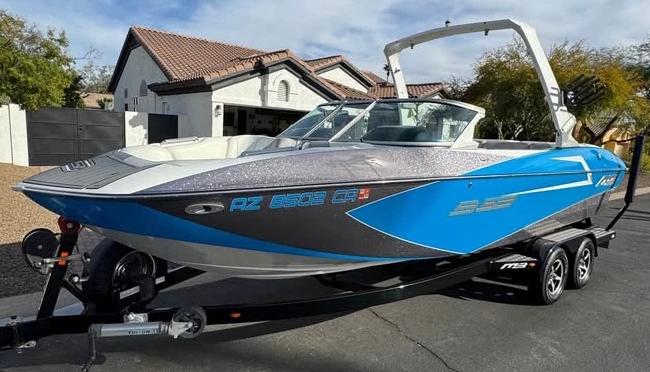 2017 MB B52