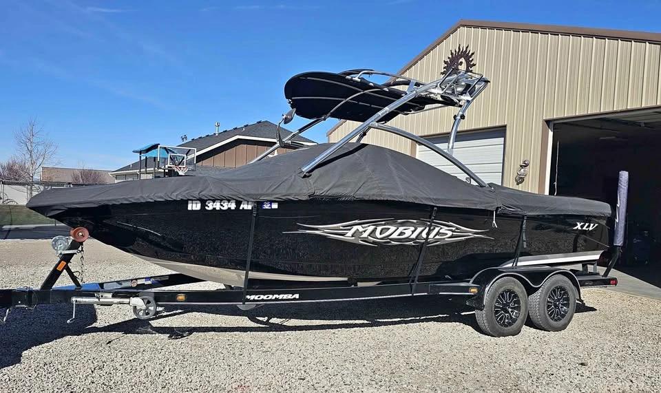 2008 Moomba Mobius XLV