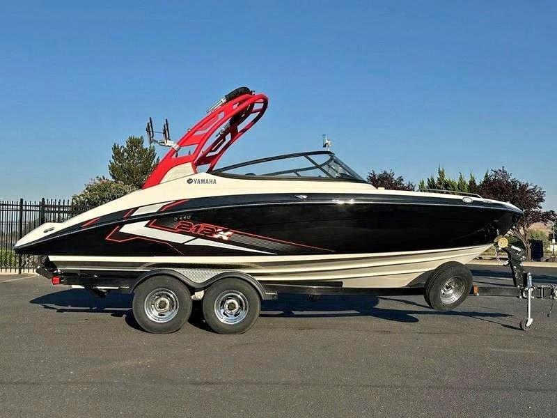 2018 Yamaha Marine 212x