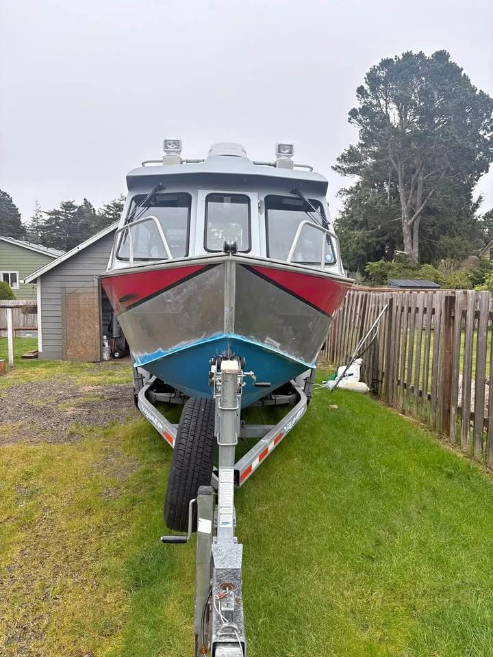 2009 Hewescraft Alaskan 260