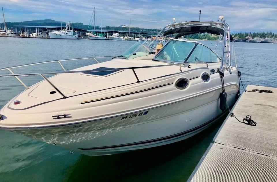 2004 SeaRay Sundancer 240