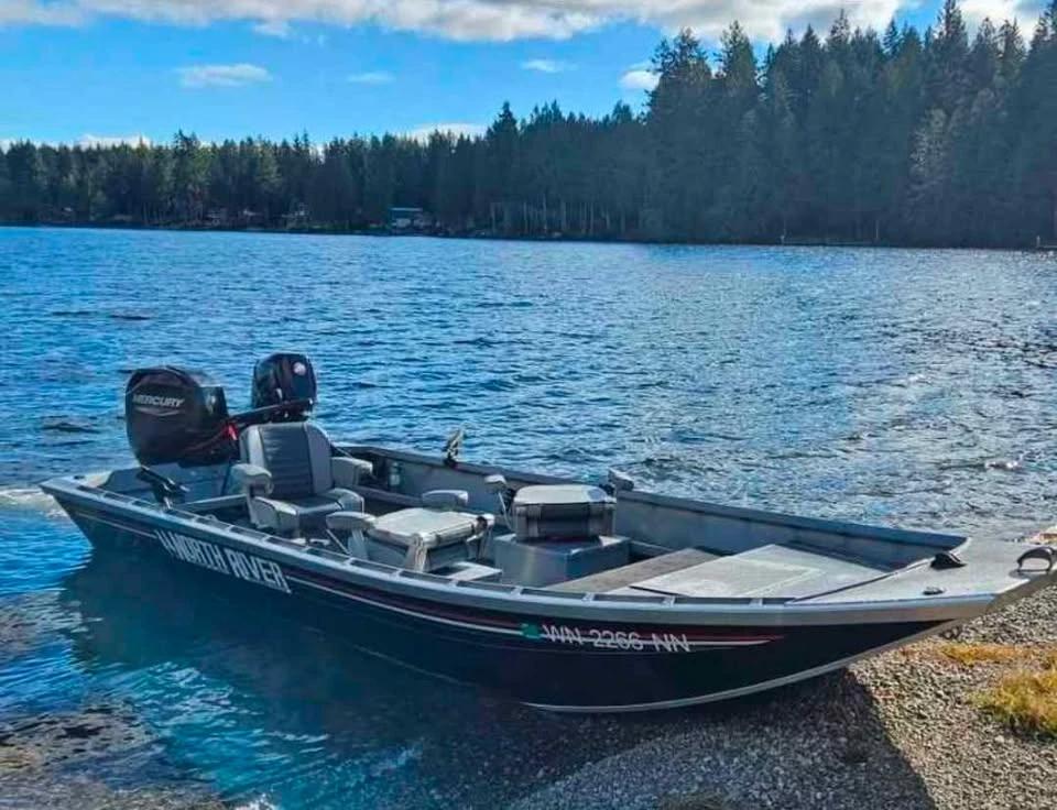 1974 Aluminum Fishing Boat
