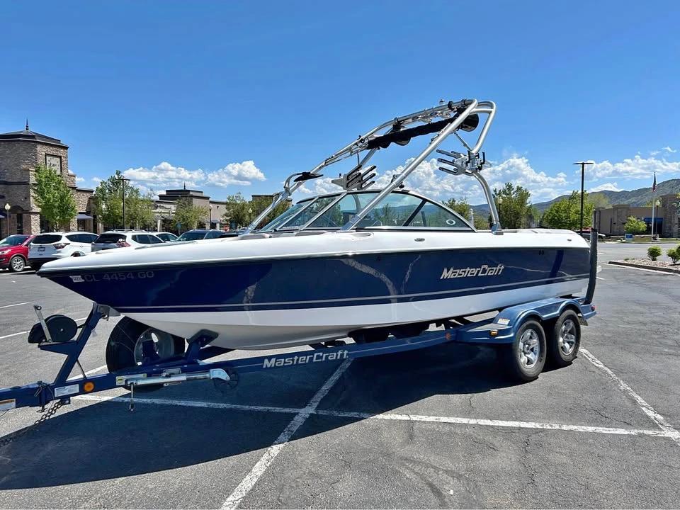 2005 MasterCraft X2