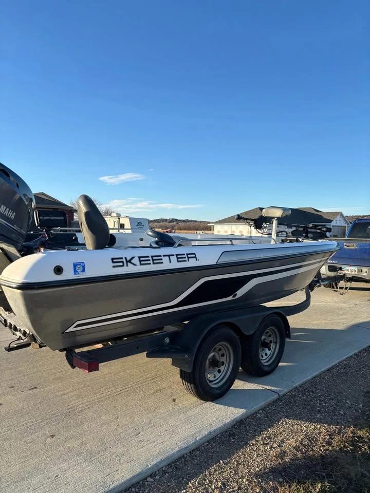2010 Skeeter 2000T