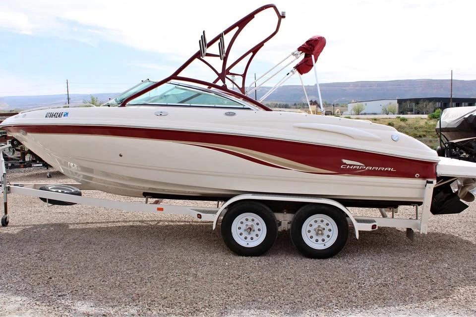2004 Chaparral 220 SSI