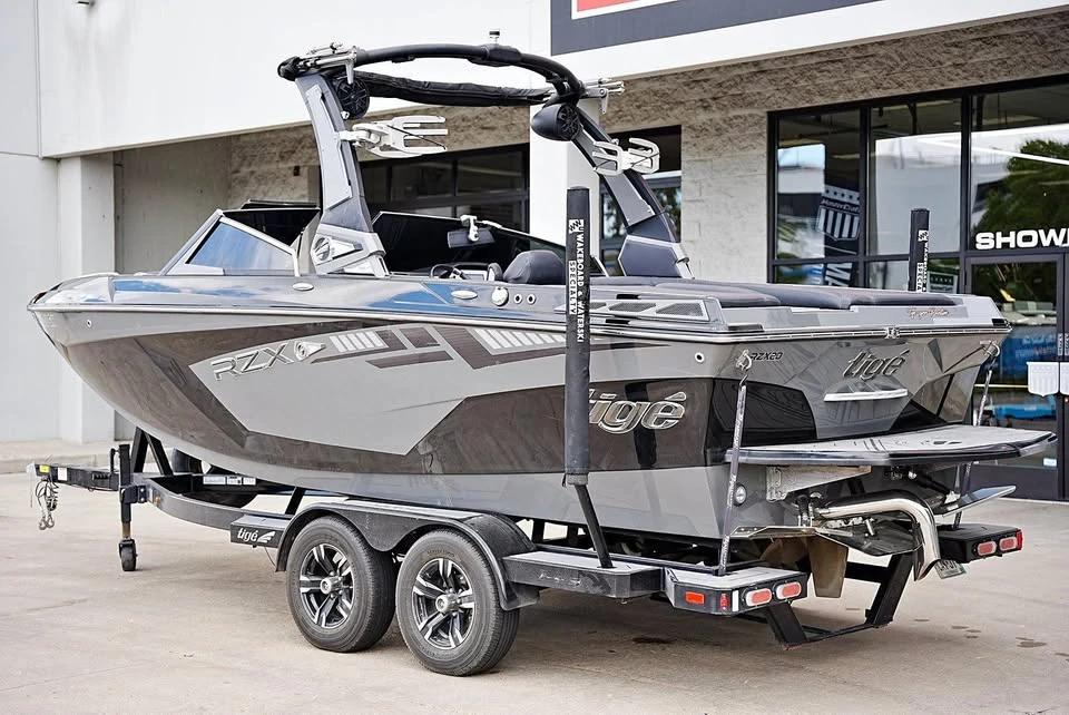 2019 Tige RZX20