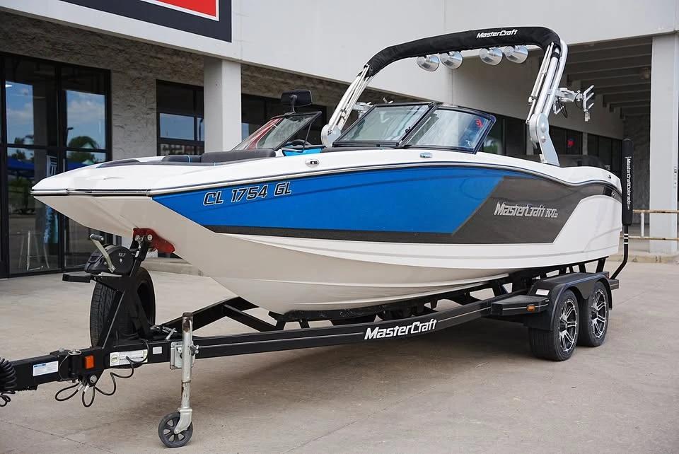 2019 MasterCraft NXT22