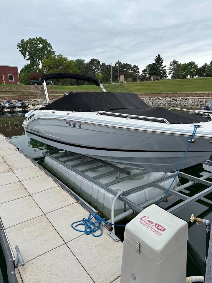 2019 Chaparral 237SSX
