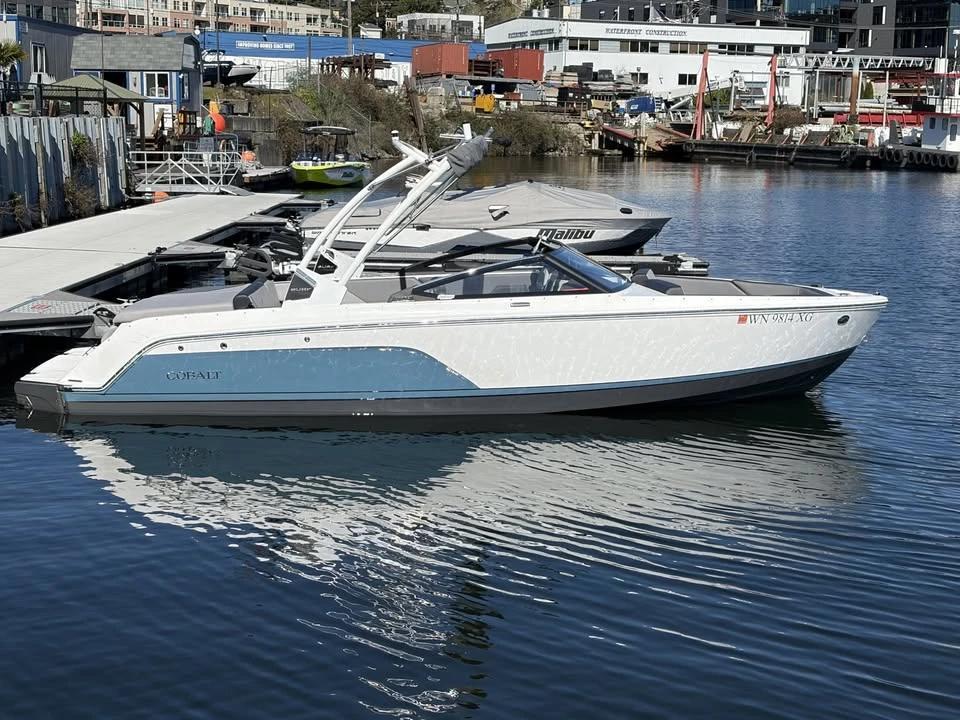 2025 Cobalt CS23 Surf