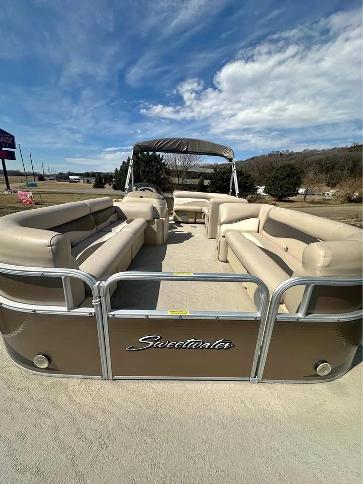 2013 Sweetwater 2286