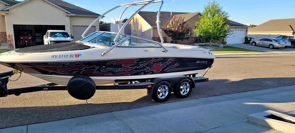 2005 Sea Ray Bowrider