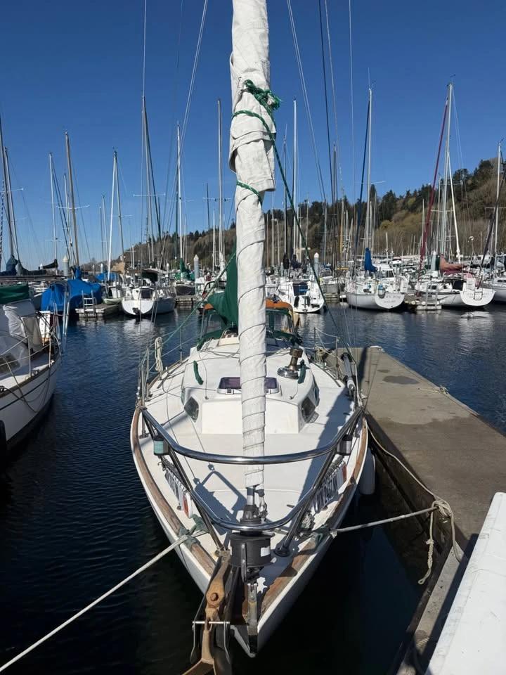 1983 1983 Alberg 29 Alberg 29