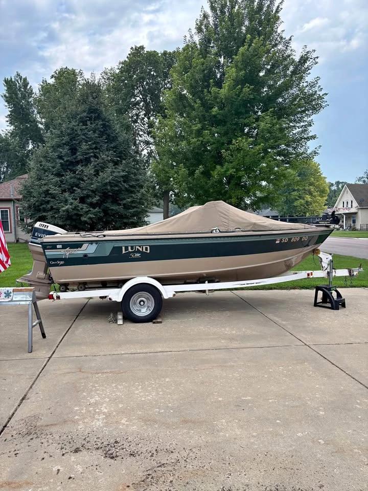 1998 Lund 1850 Tyee