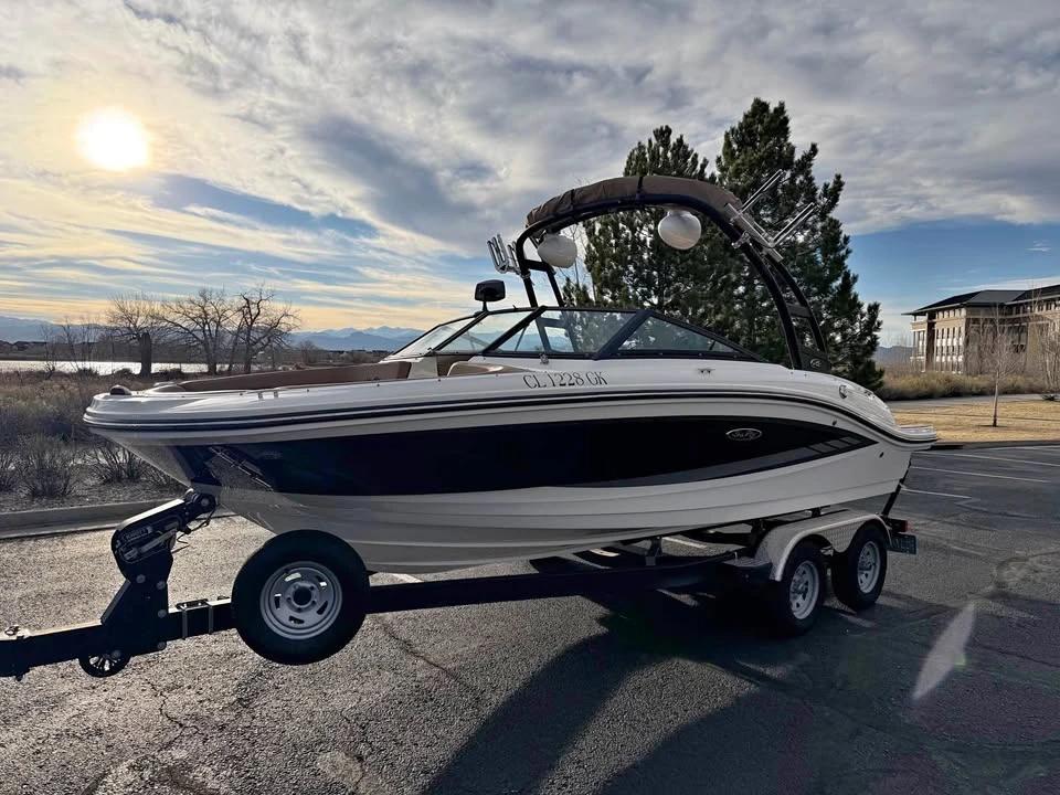 2017 Sea Ray 190 SPX