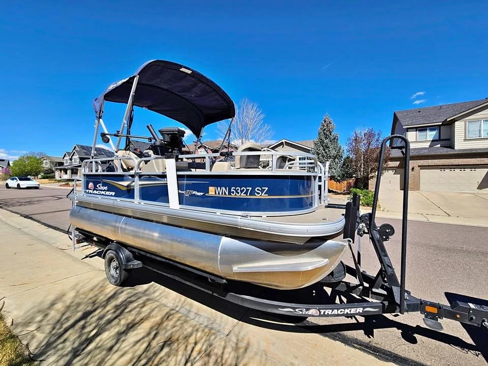 2022 Sun Tracker Bass Buggy 16 XL