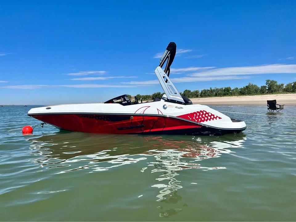 2023 Scarab 165