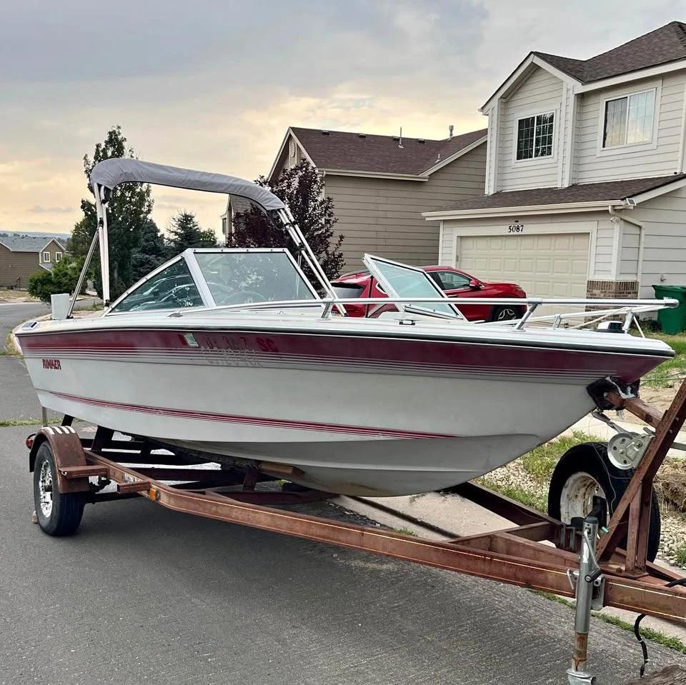 1989 Rinker V180