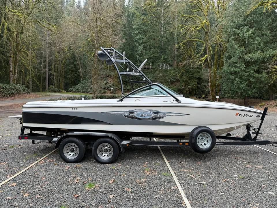 2005 Centurion avalanche