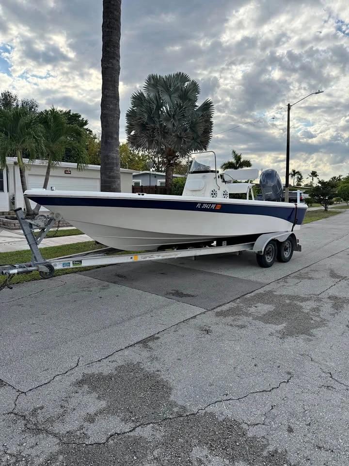 2010 Nautic Star 2110