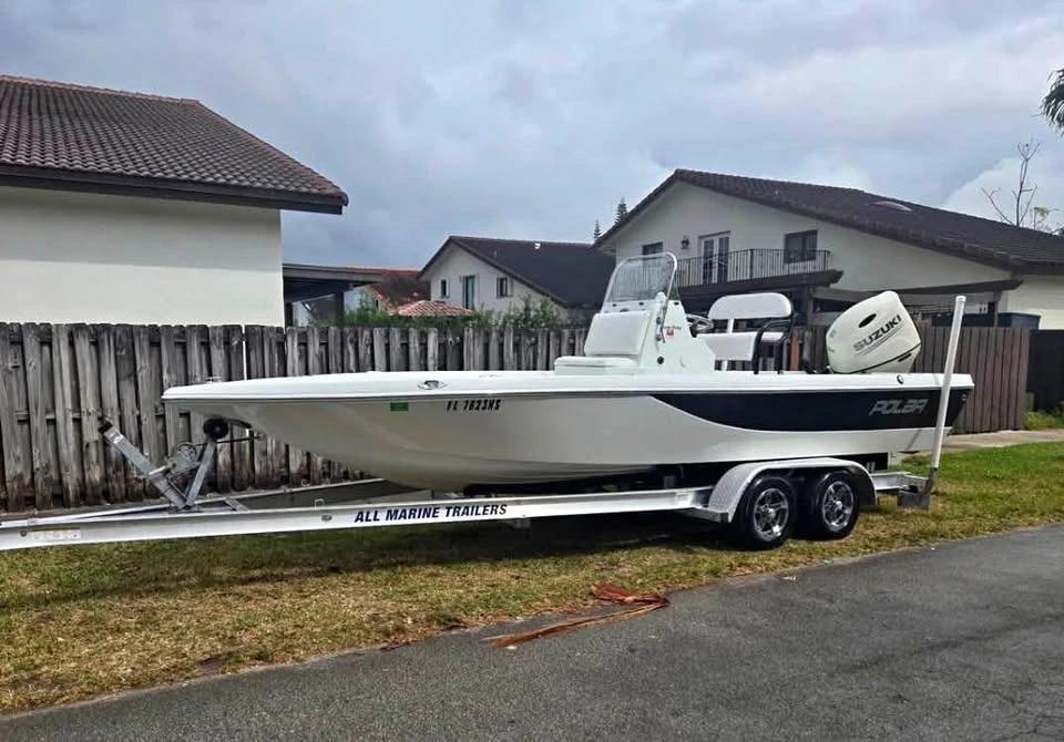 2008 Polar 22’ Bay Boat