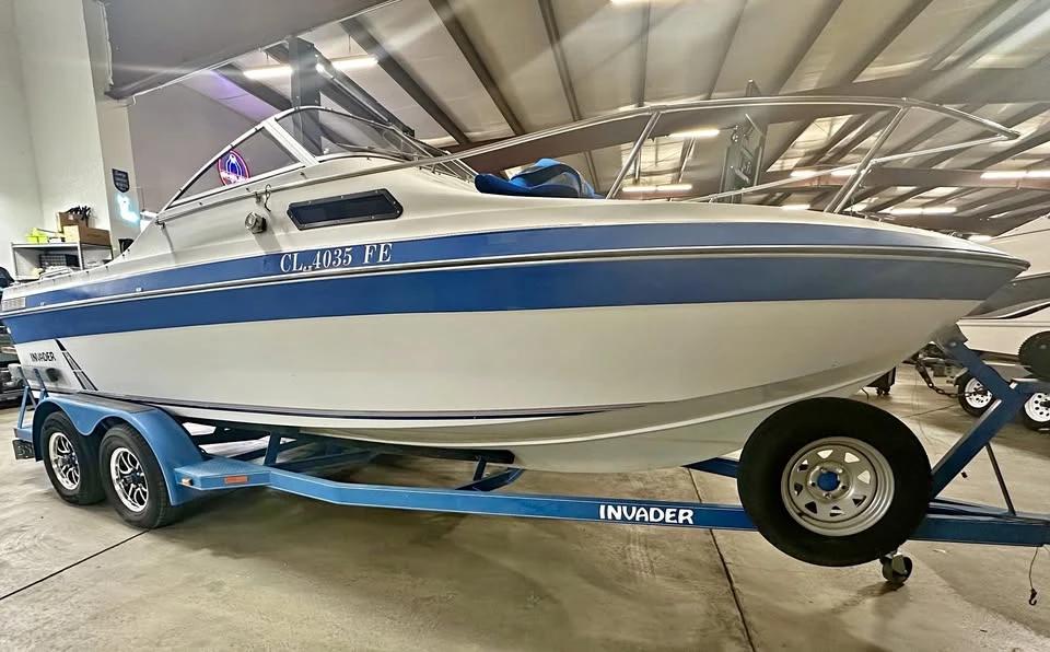 1992 Invader V-210
