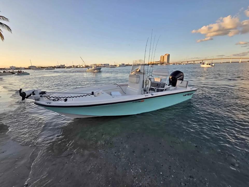 2016 Mako 19 CPX