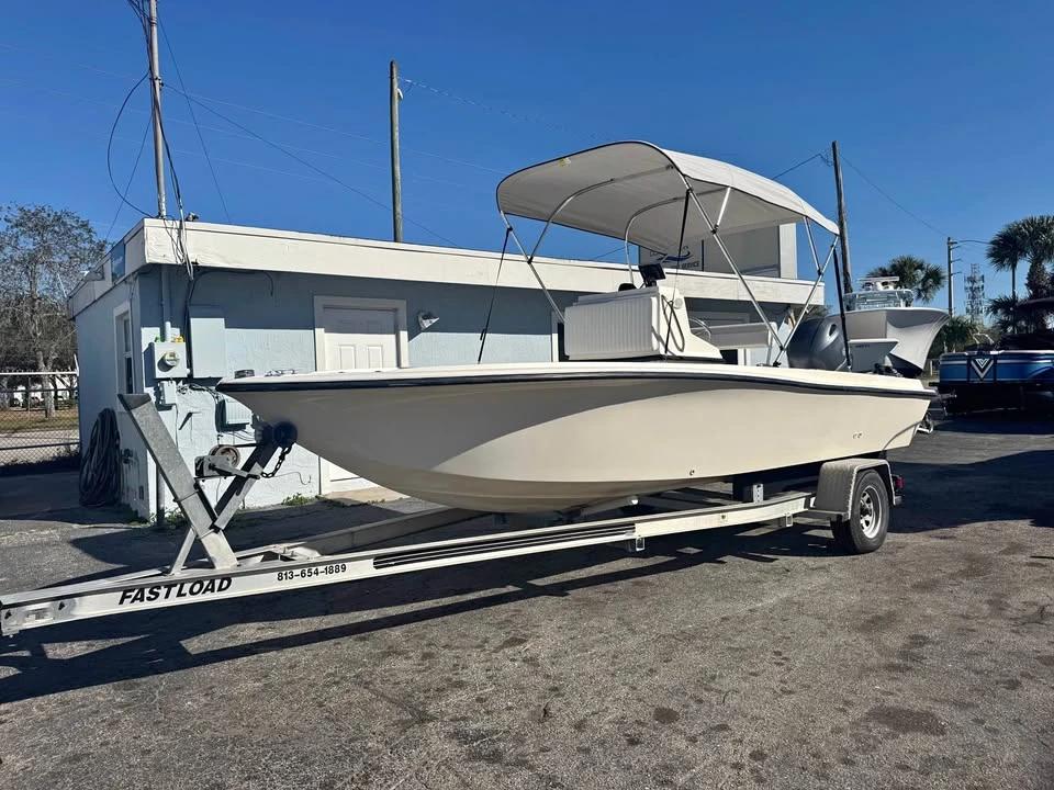 2000 Sea Fox 195 Bay