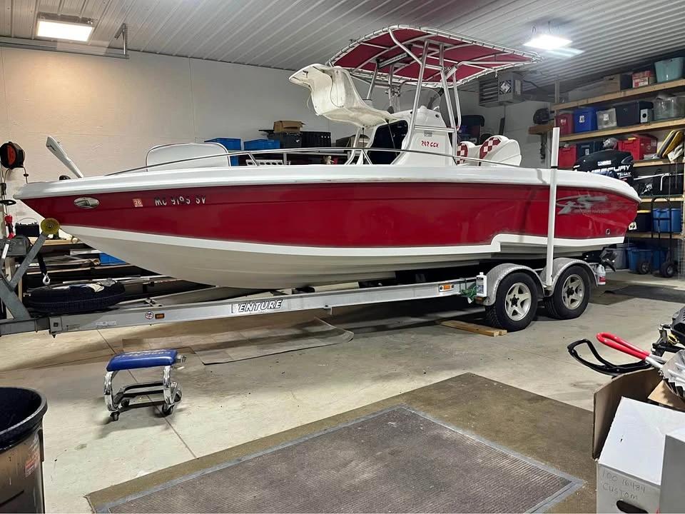 2007 Glasstream 242 CCX