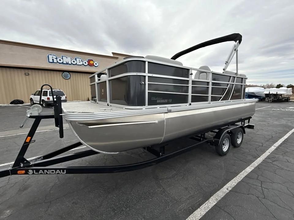 2025 Landau Island Breeze 19 Cruise
