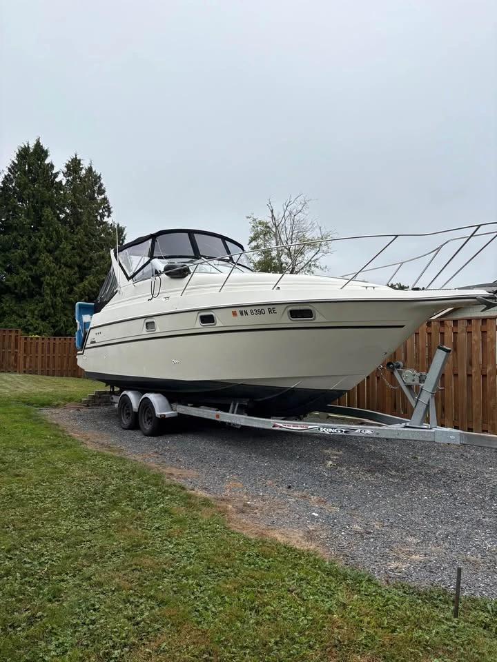 1996 Maximum Boat 2400 SCR