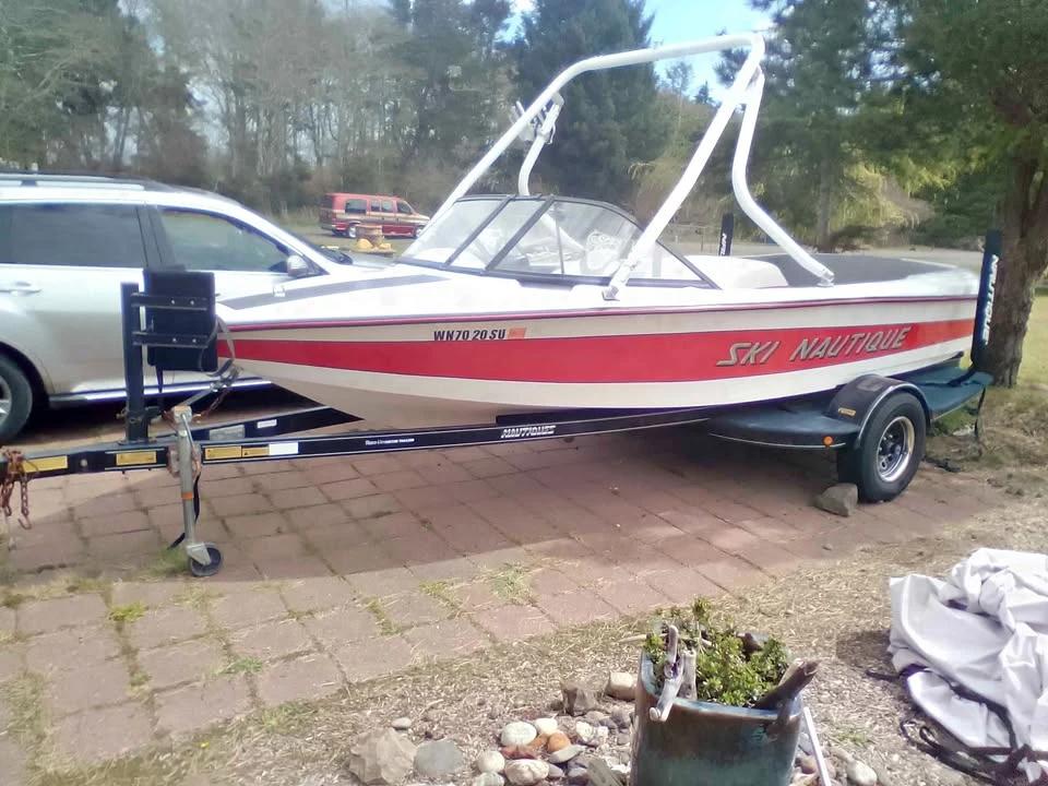 1999 Correct Craft Ski Nautique