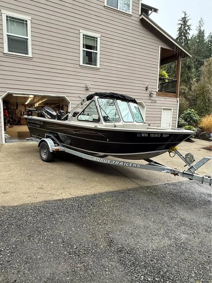 2010 Alumaweld Stryker 2010 Stryker Sport