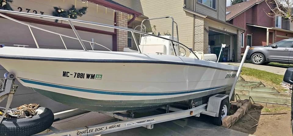 2001 Sea Pro 19 Center Console