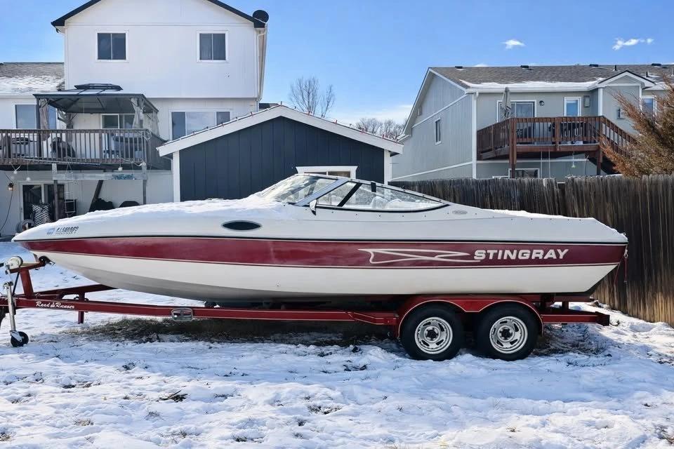 1999 Stingray 200CS