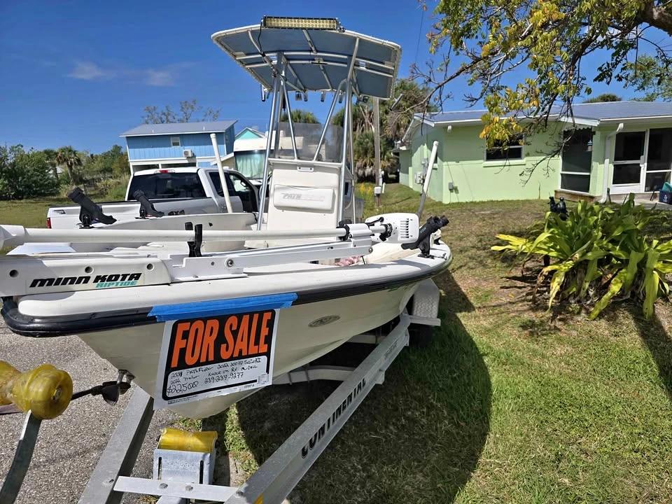 2000 Pathfinder 22 ft