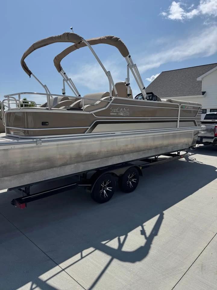 2017 G3 Suncatcher 326 DLX SS