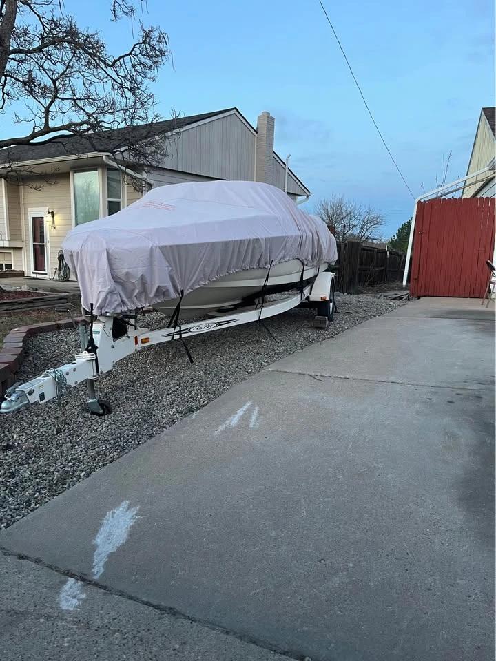 2004 Sea Ray 180T