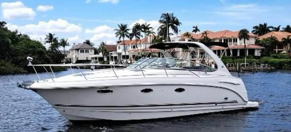 2005 Chaparral 330 Signature